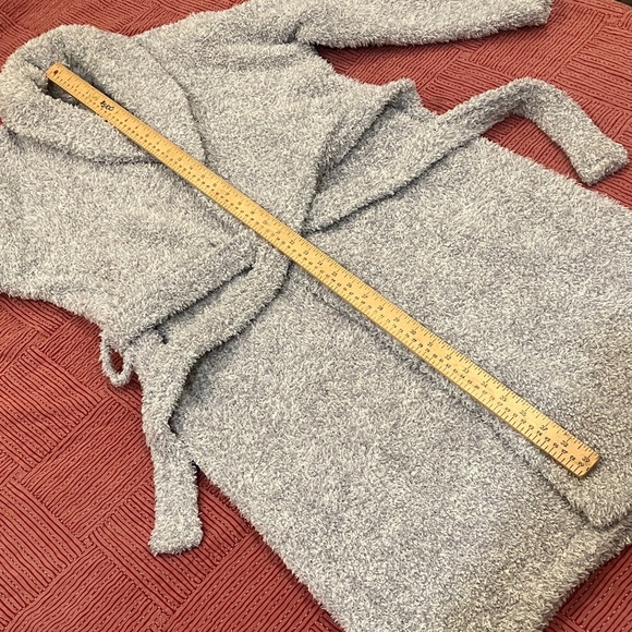 Love & Lore women’s size small / medium Gray plush Fleece Robe - Picture 5 of 11